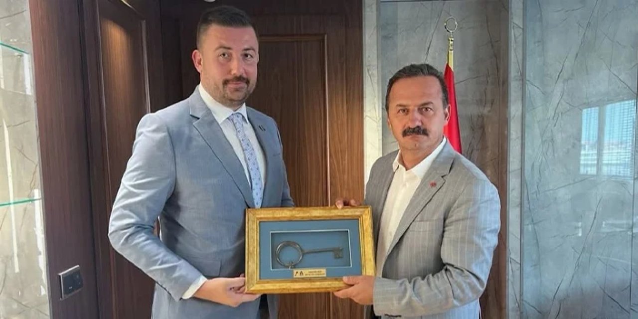 Anahtar Parti Antalya İl Başkanı Mehmet Çalışkan istifa etti