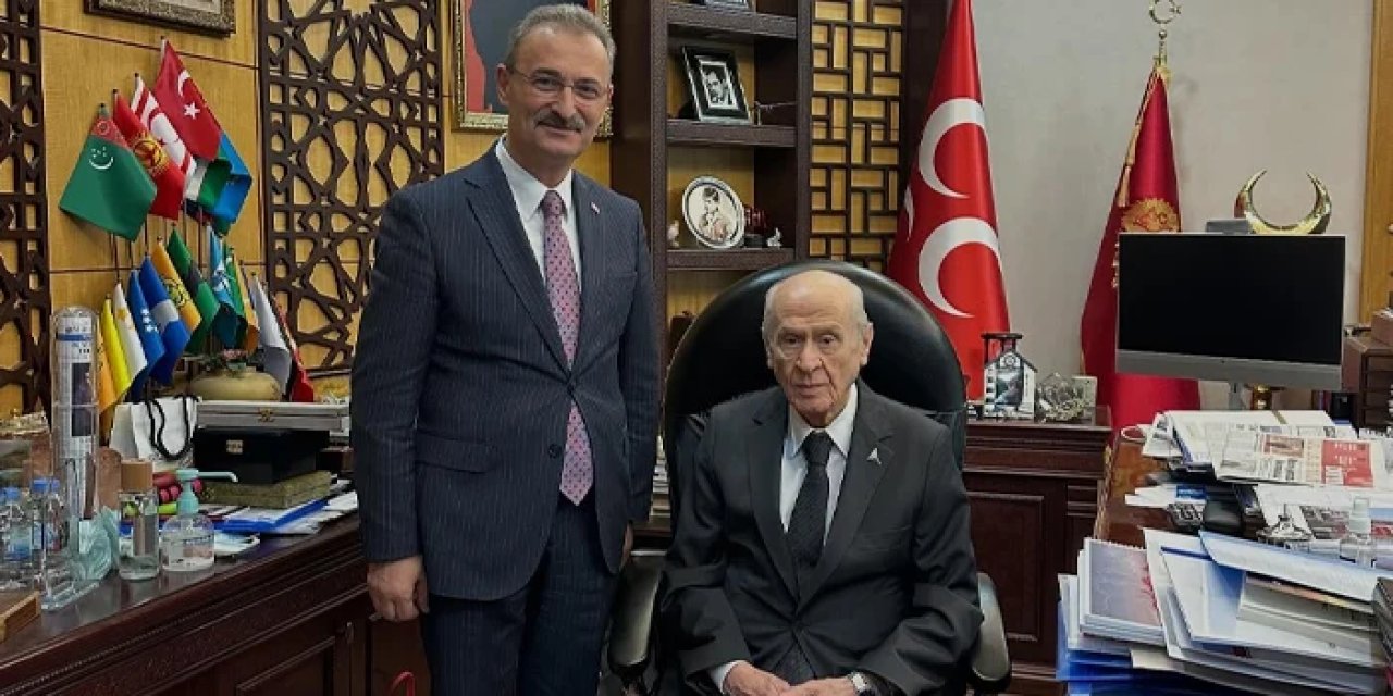 Trabzon'da belediye başkanından Devlet Bahçeli'ye ziyaret