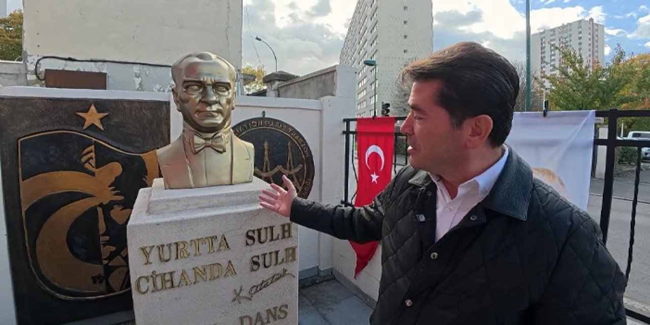 Başkan Ahmet Kaya Paris'te: Atatürk büstünün açılış törenine katıldı
