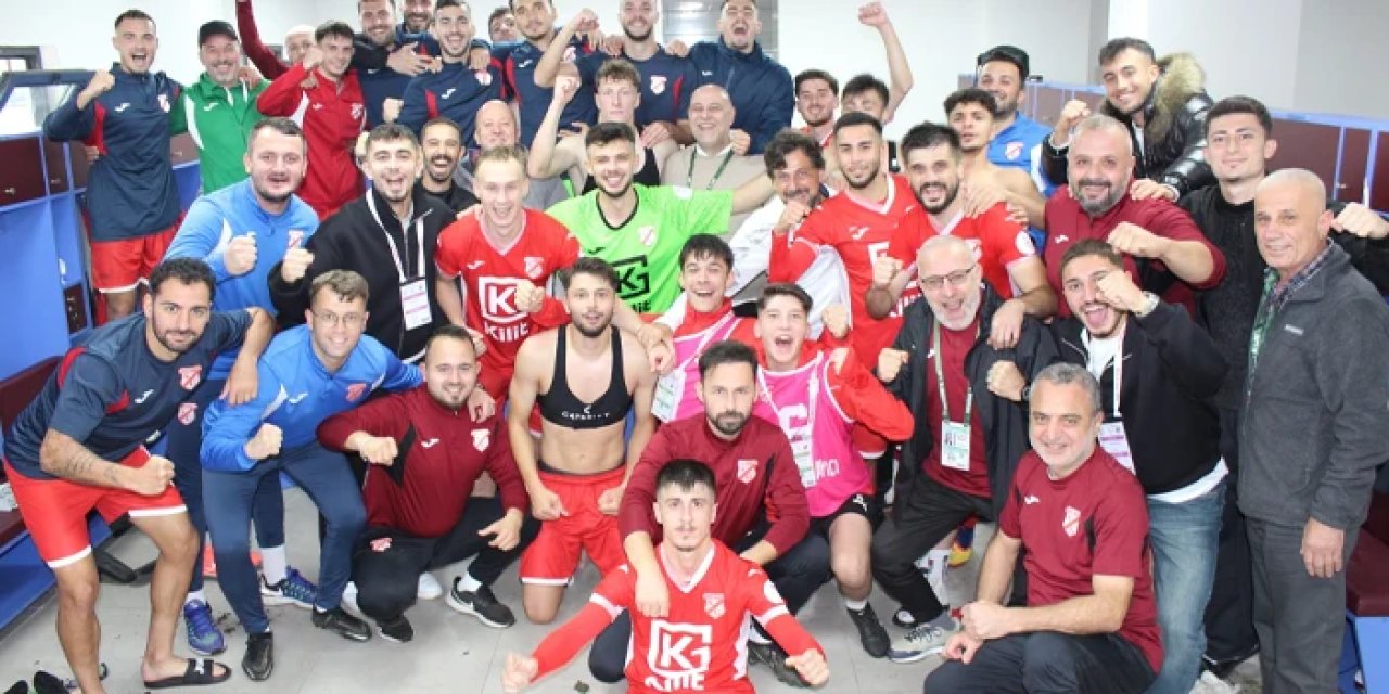 Sebat Gençlikspor Düzce'yi yıktı! Liderliğe yükseldi