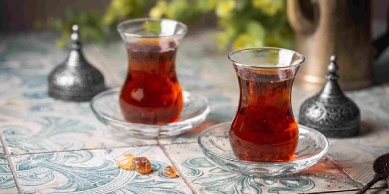 Çayda "sanal popülerlik" tehlikesi: "Gençler uzaklaşıyor" diyerek uyardı