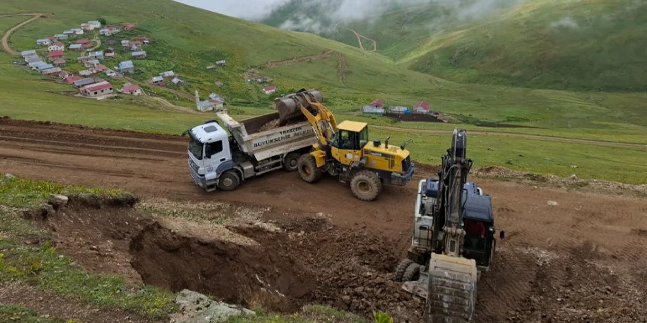 Trabzon Büyükşehir Belediyesi'nden 18 ilçede yol çalışması seferberliği