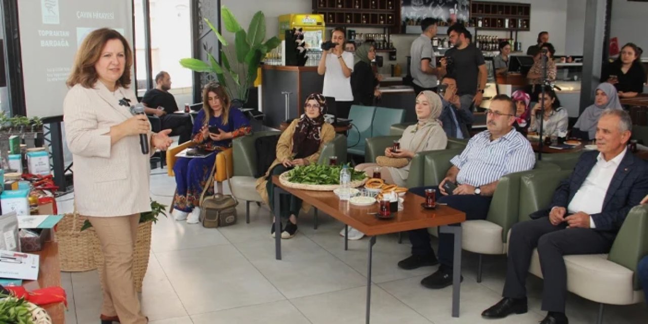 Rize'de "Çayın Gücü" konuşuldu: Bahçelerden sağlığa uzanan yolculuk