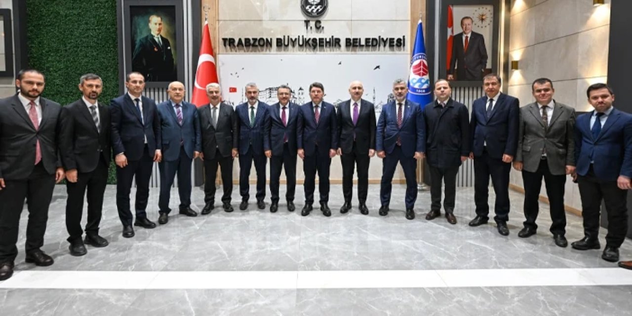 Adalet Bakanı Yılmaz Tunç'tan Trabzon Büyükşehir Belediyesi'ne ziyaret