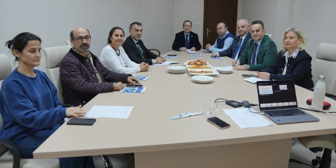 KTÜ'de Trabzon'un deniz ve kıyıları ele alındı