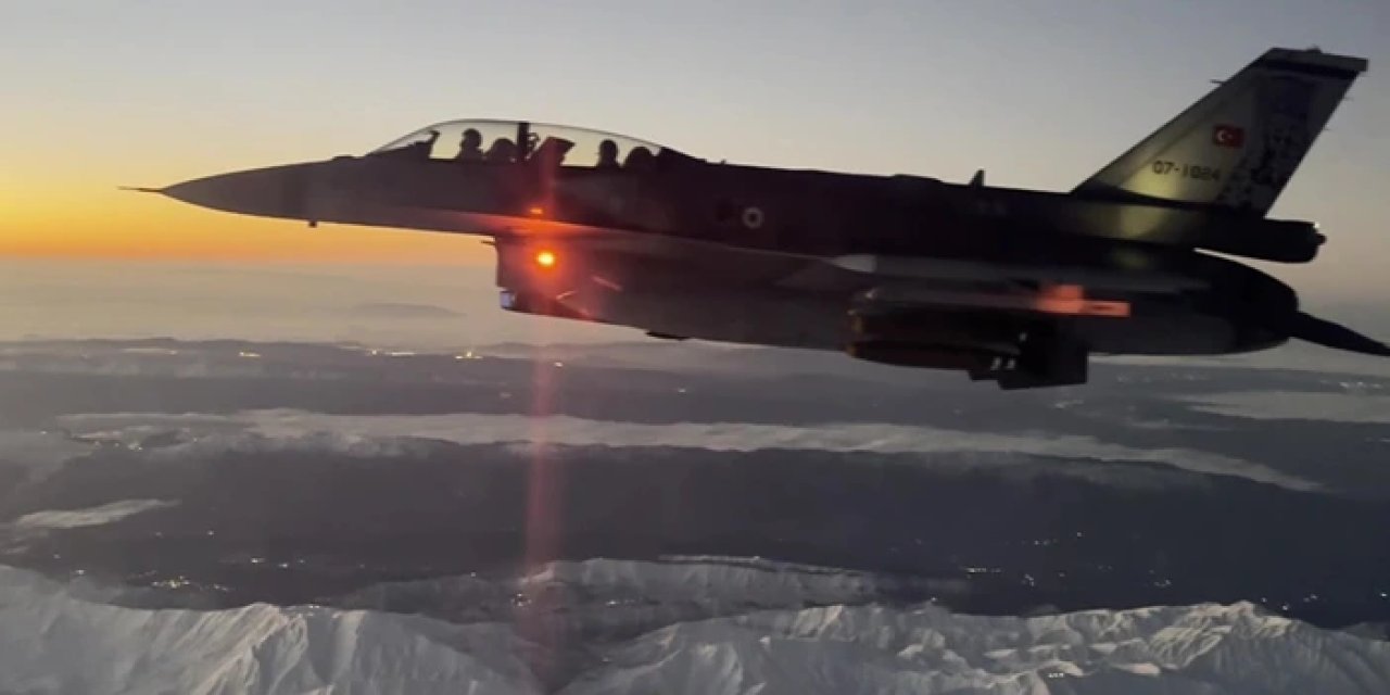 MSB duyurdu! Türk F-16'ları Karadeniz üzerinde insansız hava aracı düşürdü