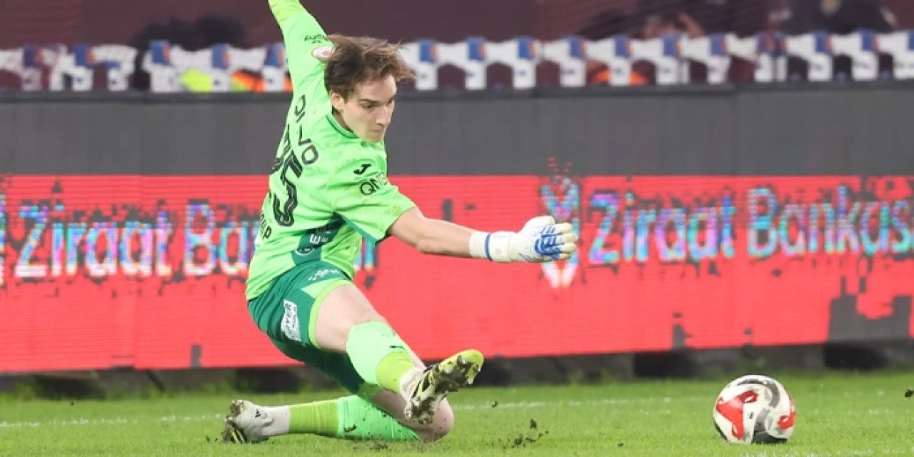 Trabzonspor'da Alanyaspor mağlubiyetine rağmen Onuralp Çevikkan'a tam not