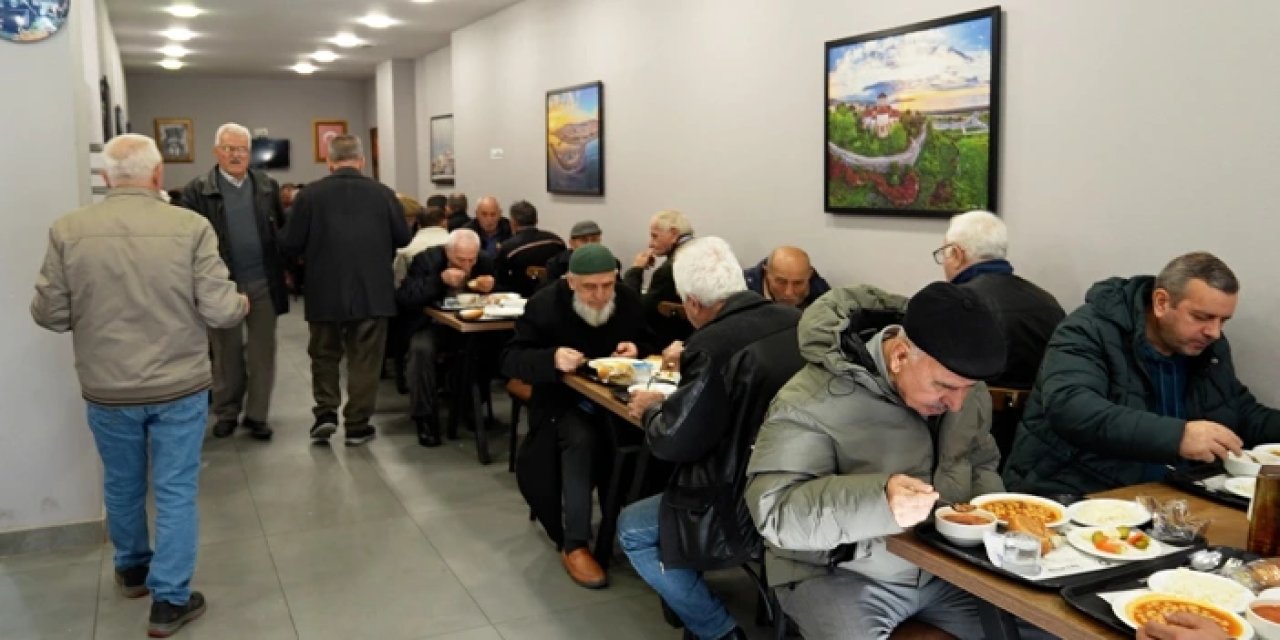 Trabzon'da 70 liraya 4 çeşit yemek: Kent Lokantaları dar gelirlinin uğrak noktası oldu