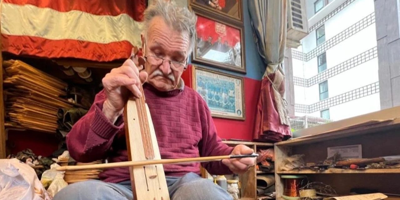 Trabzon'da 65 yıl önce eğitim almadan başladı: 81 yaşında el emeğiyle mesleğini sürdürüyor