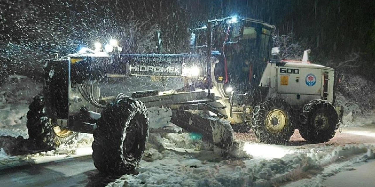 Trabzon Büyükşehir'den 18 ilçede kar mesaisi