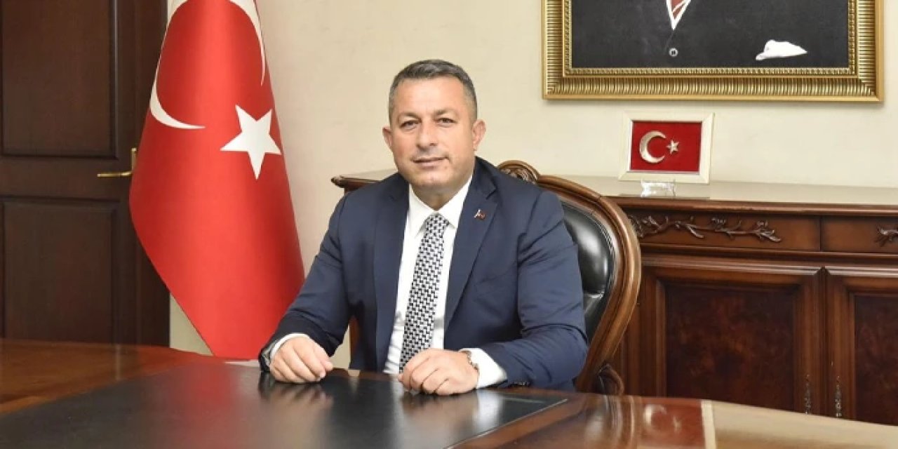 Trabzon Valisi değişti: Aziz Yıldırım gitti, Tahir Şahin atandı