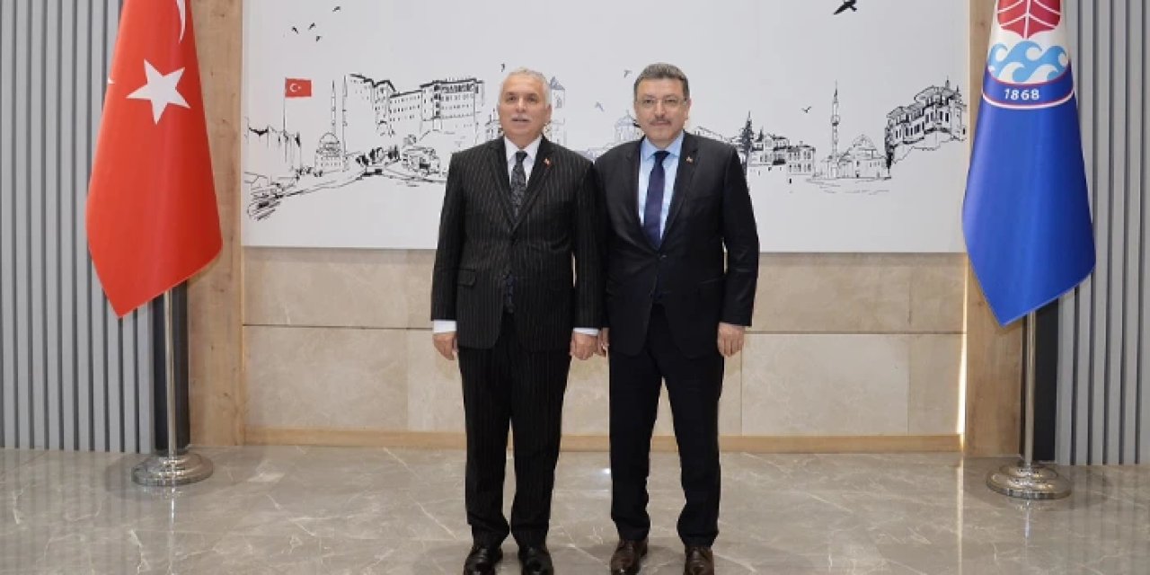 Trabzon'da Başkan Genç'ten Aziz Yıldırım'a veda, yeni Vali Tahir Şahin'e tebrik mesajı
