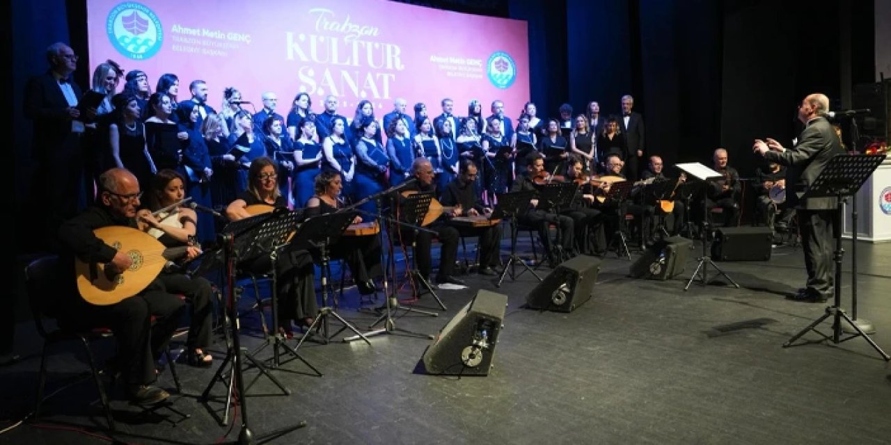 Trabzon’da Türk Sanat Müziği konserine yoğun ilgi