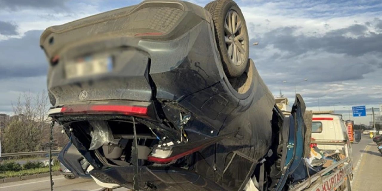 Samsun'da Trabzon plakalı araç kaza yaptı: 4 yaralı var