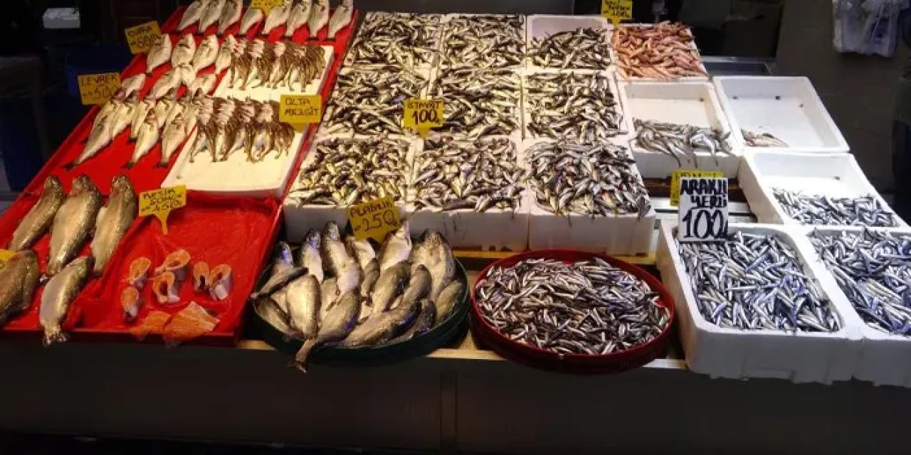 Denizdeki fırtına balık fiyatlarını etkiledi mi? İşte Trabzon'da tezgahlarda son durum
