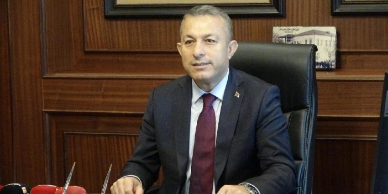 Trabzon'un yeni Valisi Tahir Şahin'den ayağının tozuyla Trabzonspor mesajı