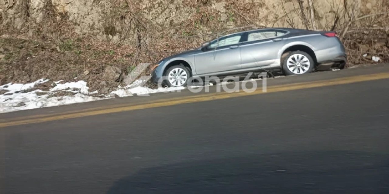 Uzungöl yolunda kontrolden çıkan araç kaza yaptı!