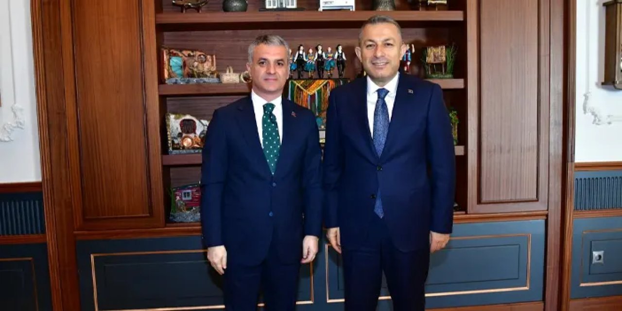 Yomra Belediye Başkanı Mustafa Bıyık Vali Tahir Şahin'i ziyaret etti