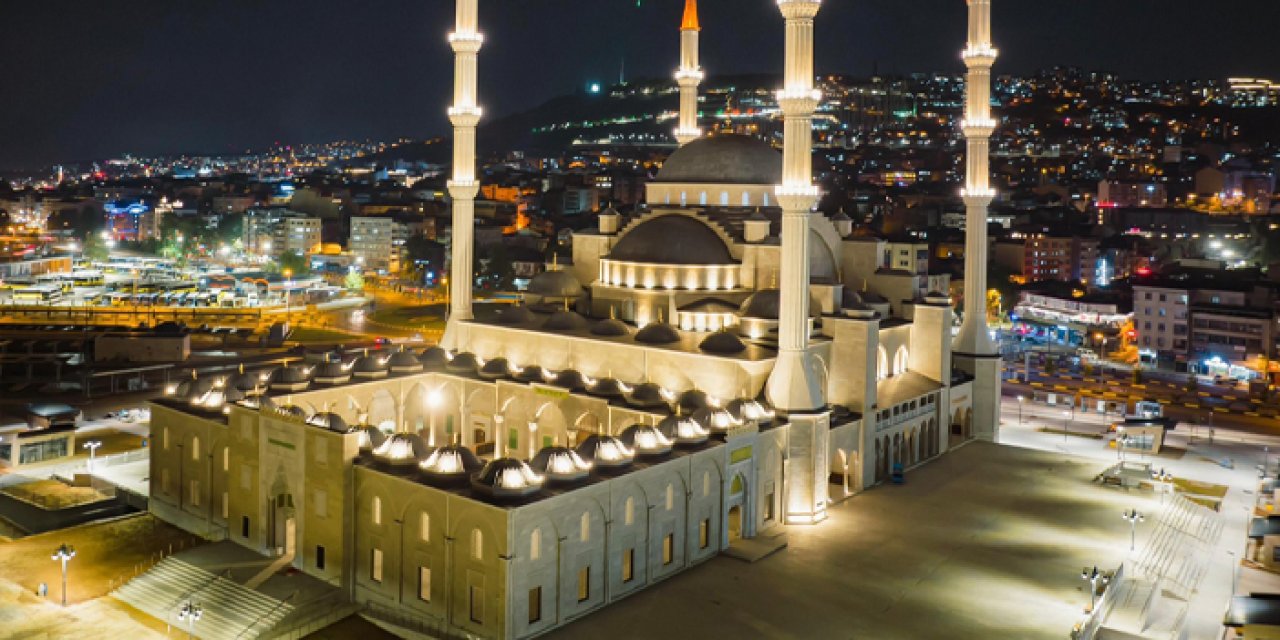 Trabzon'da Hanife Hatun Camii ve Külliyesi kentin yeni sembollerinden oldu