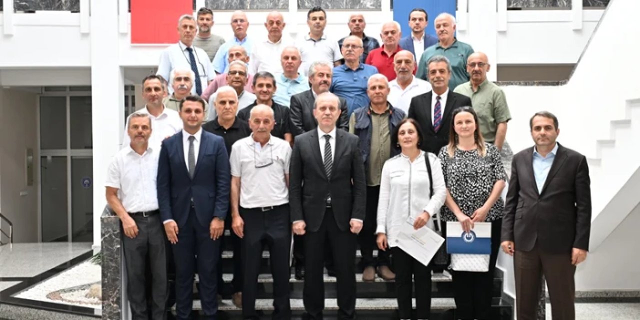 KTÜ'de emekli olan akademik ve idari personel için veda töreni