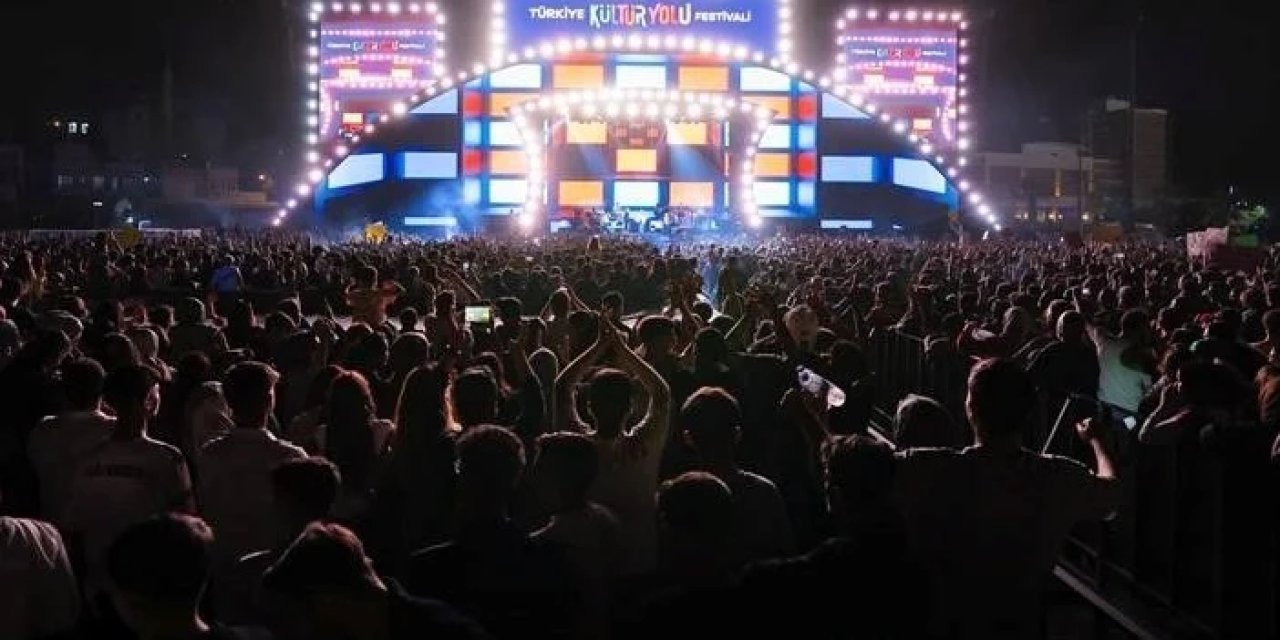 Trabzon'da bugün konser var mı? Kültür Yolu Festivali iptal mi? Ekin Uzunlar, Oğuzhan Koç konseri: 7 Temmuz 2025 Pazartesi