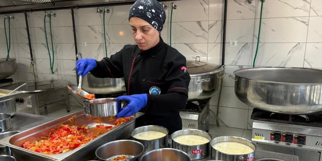 Ortahisar Belediyesi'nden ihtiyaç sahiplerine sıcak yemek hizmeti