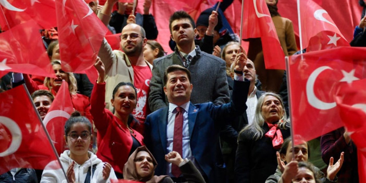 Ortahisar Belediye Başkanı Ahmet Kaya: "Milletimiz 15 Temmuz'da Cumhuriyete sahip çıktı"