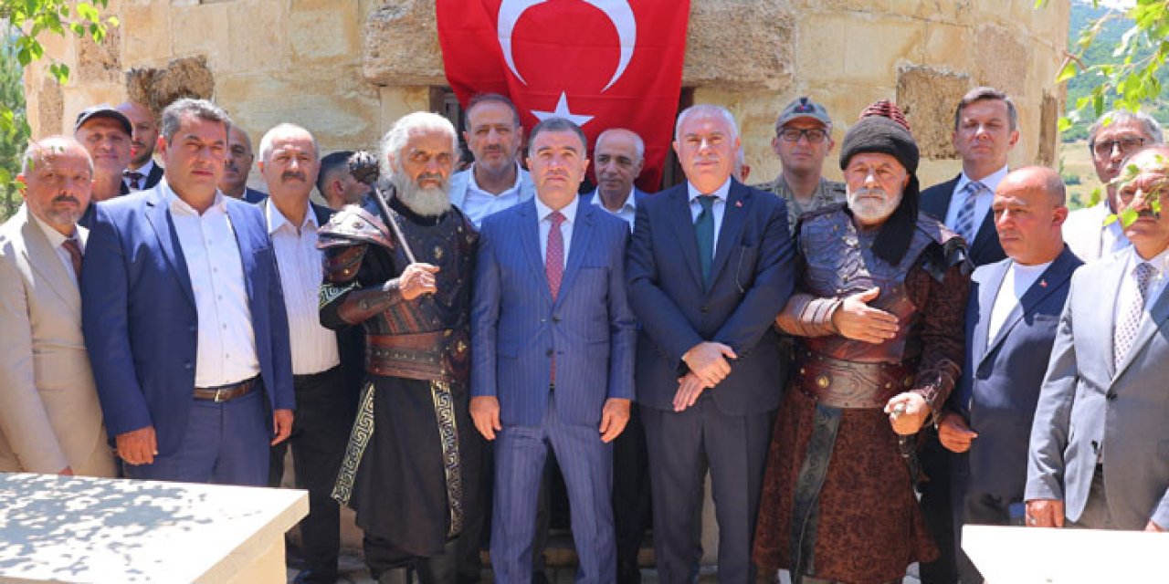 Bayburt'ta 29. Uluslararası Dede Korkut Kültür ve Sanat Şöleni başladı