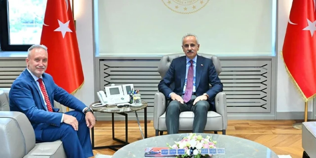 Trabzon İl Sağlık Müdürü Dr. Mehmet Topsakal'dan Bakan Uraloğlu'na ziyaret