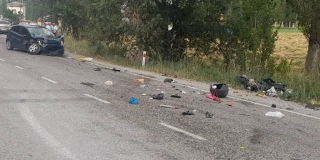 Bayburt'ta otomobil ile motosiklet çarpıştı! 1 ölü