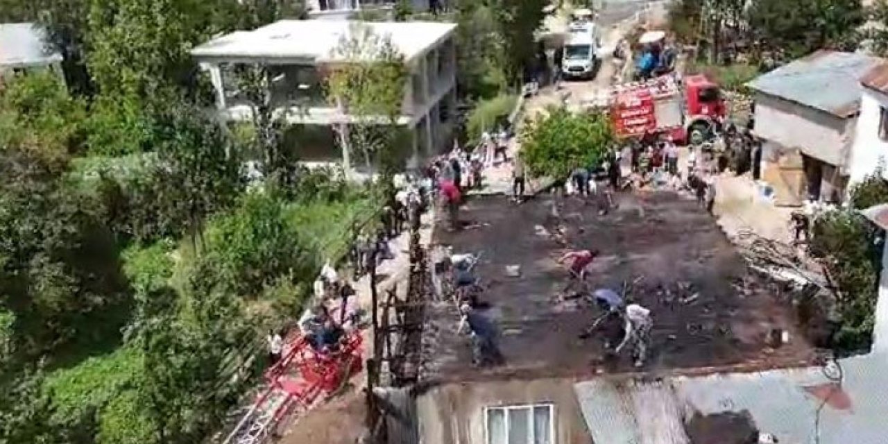 Gümüşhane'de çatı yangını korkuttu