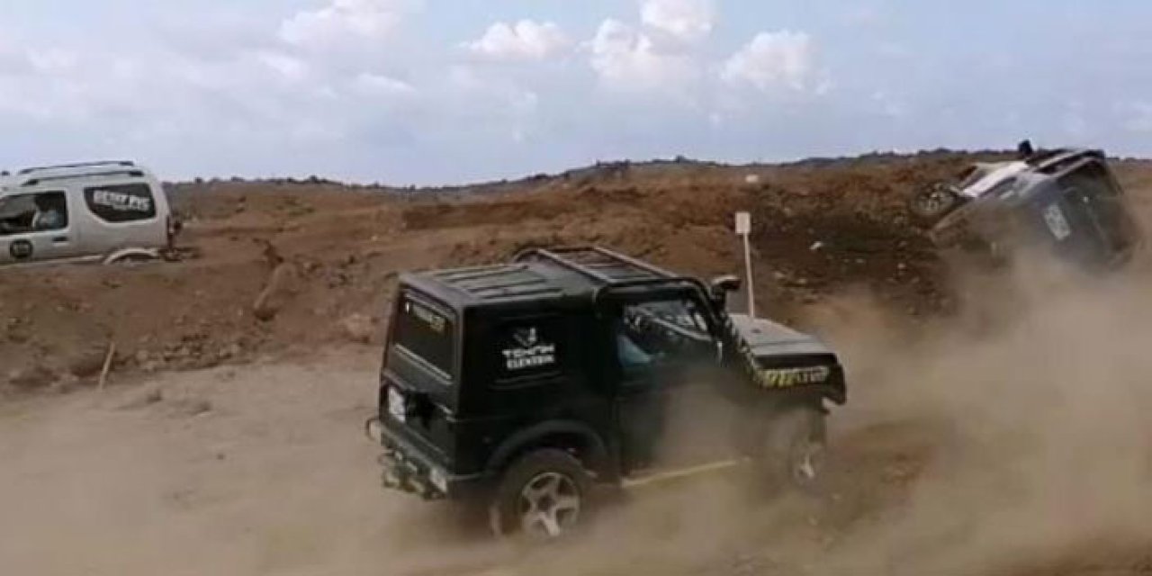 Artvin’de off-road yarışlarında yürekler ağza geldi! 2 araç devrildi