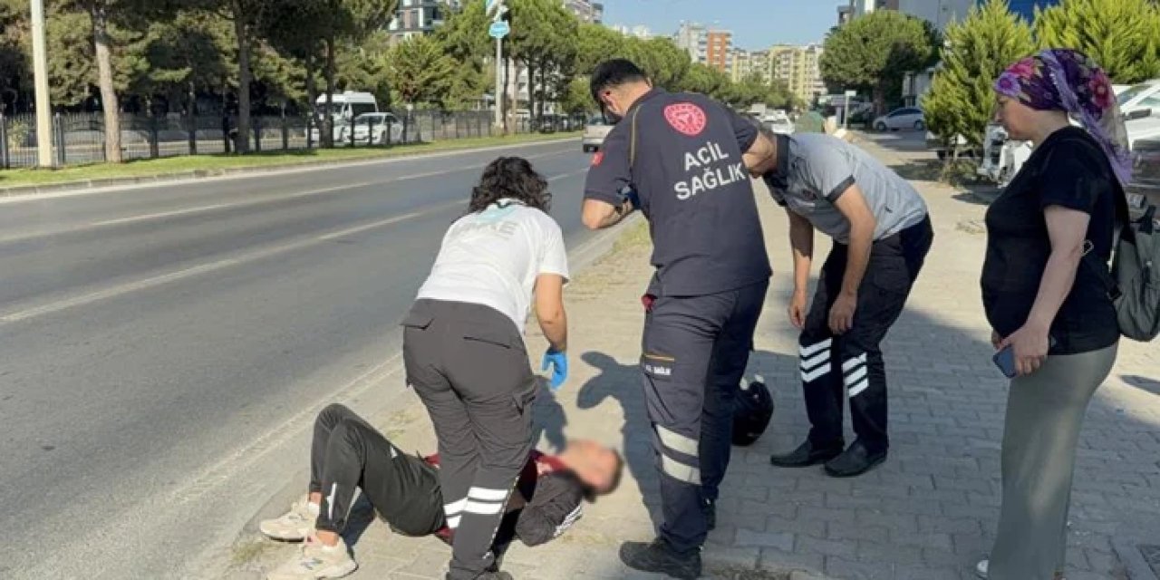 Samsun'da motosiklet yayaya çarptı! 2 yaralı