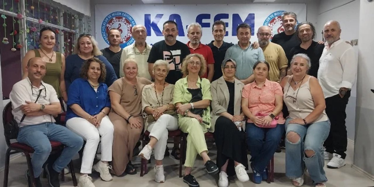 Trabzon'da KA-FEM Derneği'nde Ali Adanur güven tazeledi
