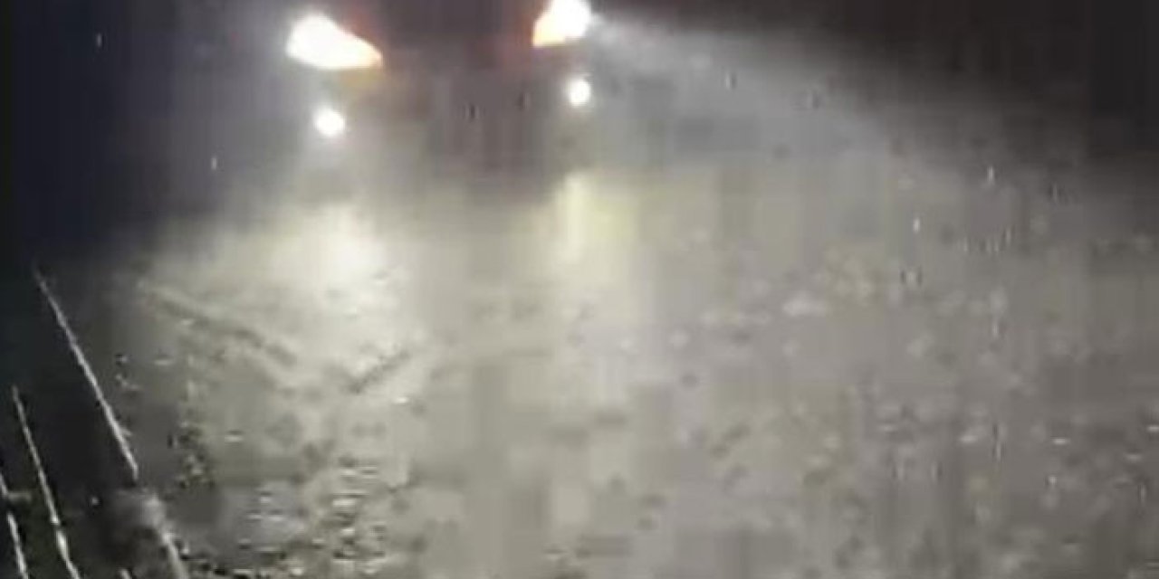 Ordu'da sağanak sonrası sokaklar göle döndü