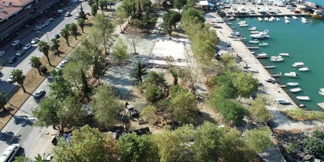 Akçaabat Sahil Parkı'nda çalışmalar devam ediyor