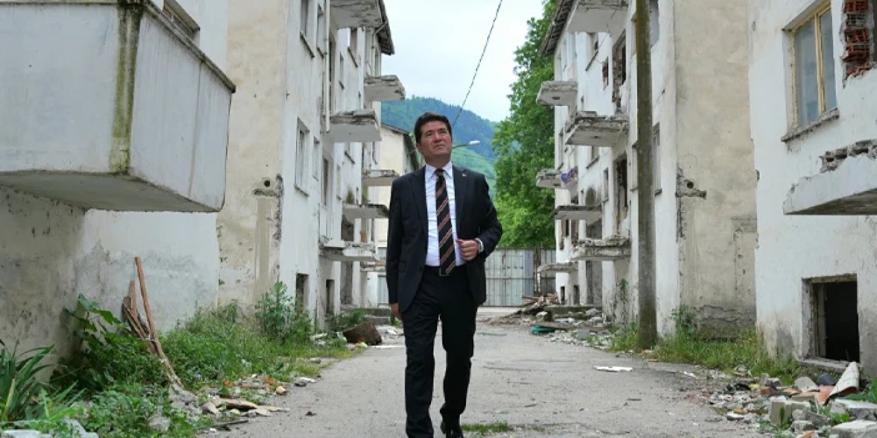 Trabzon'da Çağlayan'da yıkımlar sürüyor! Başkan Kaya: "Güzel anılar çok daha güzel mekanlarda yaşanacak"