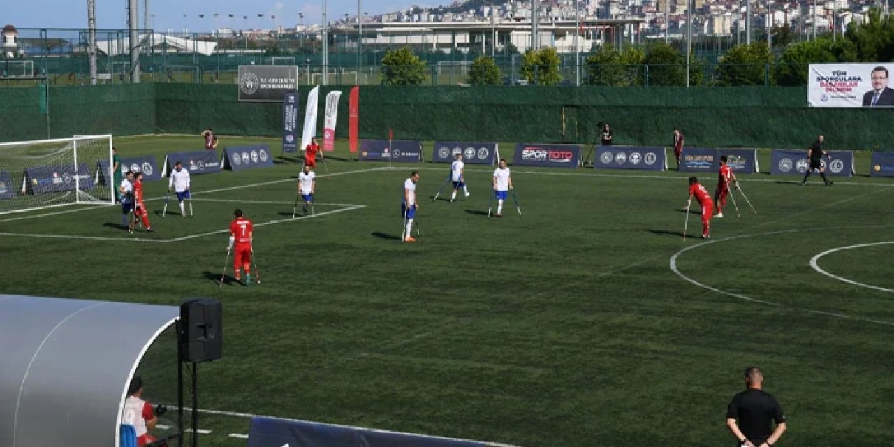 Trabzon'da Milli Takım İtalya'ya karşı gol oldu yağdı