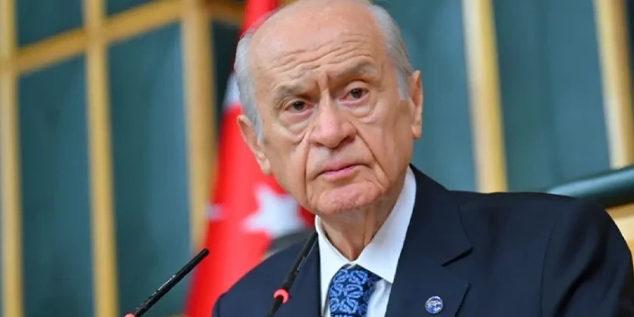 MHP lideri Bahçeli ünlü sanatçının kabrini yaptırdı