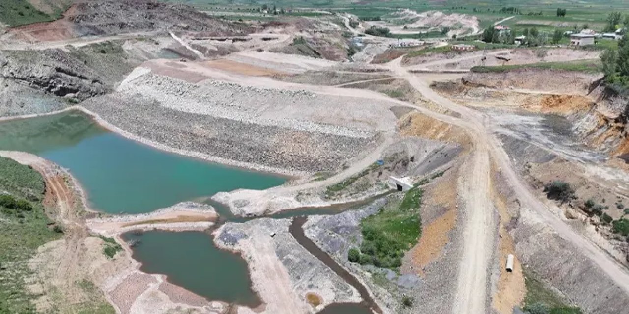 Gümüşhane'de Çamur Barajı tarıma can suyu katacak