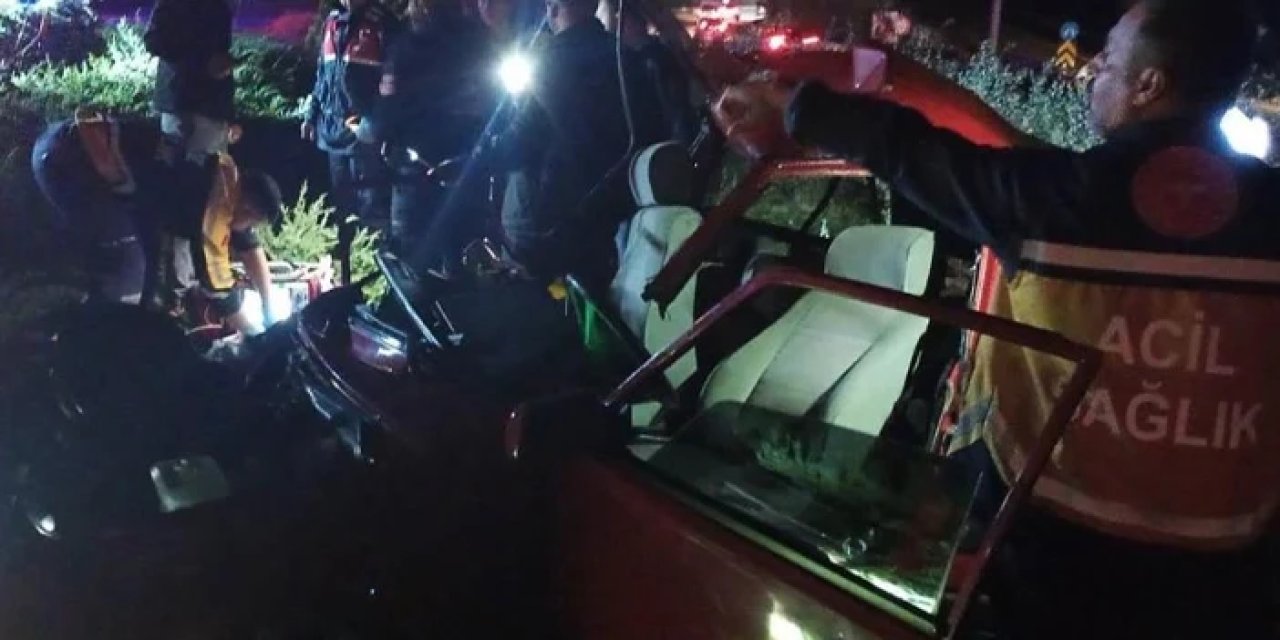 Giresun'da otomobil tıra çarptı: Feci kazada 1 ölü, 3 yaralı