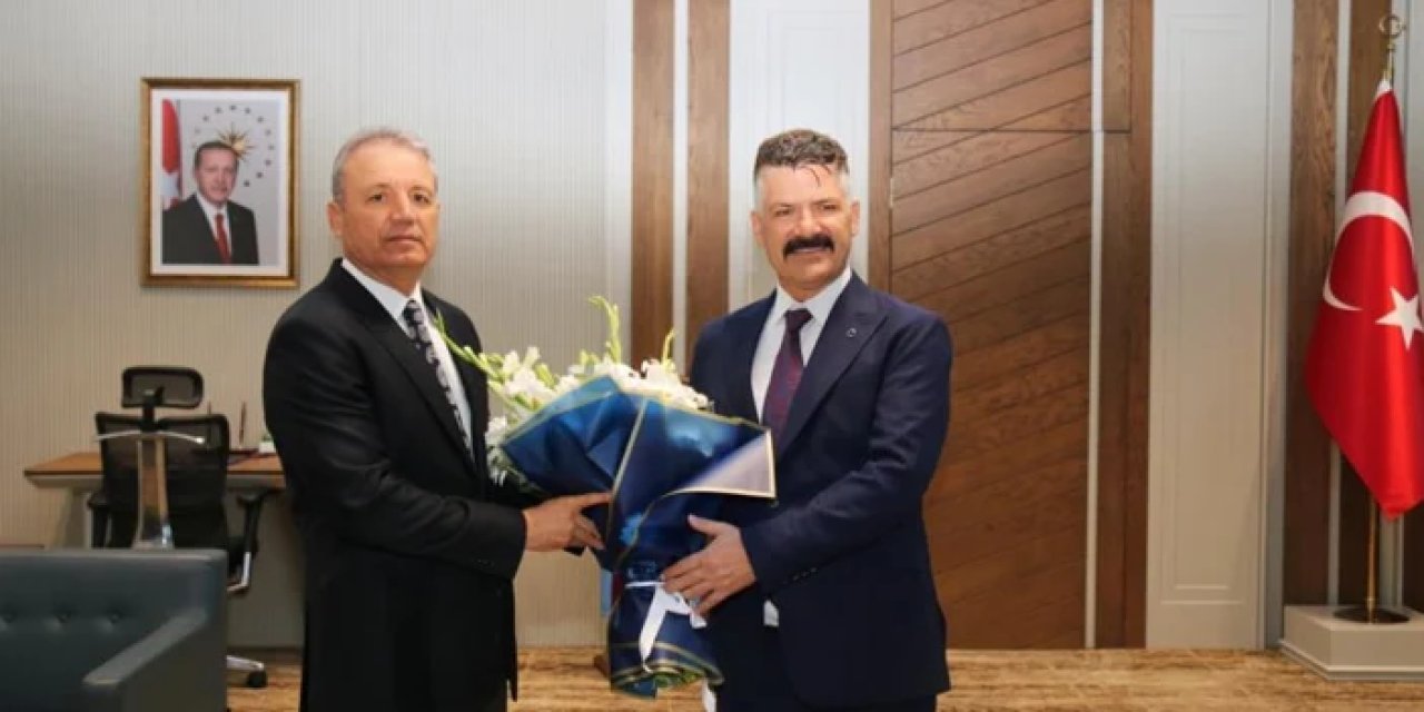 Görev devri yapıldı: Trabzon Emniyet Müdürü Ali Loğoğlu görevine başladı