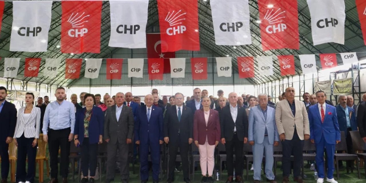 CHP Düzköy'de İrfan Köroğlu başkan seçildi