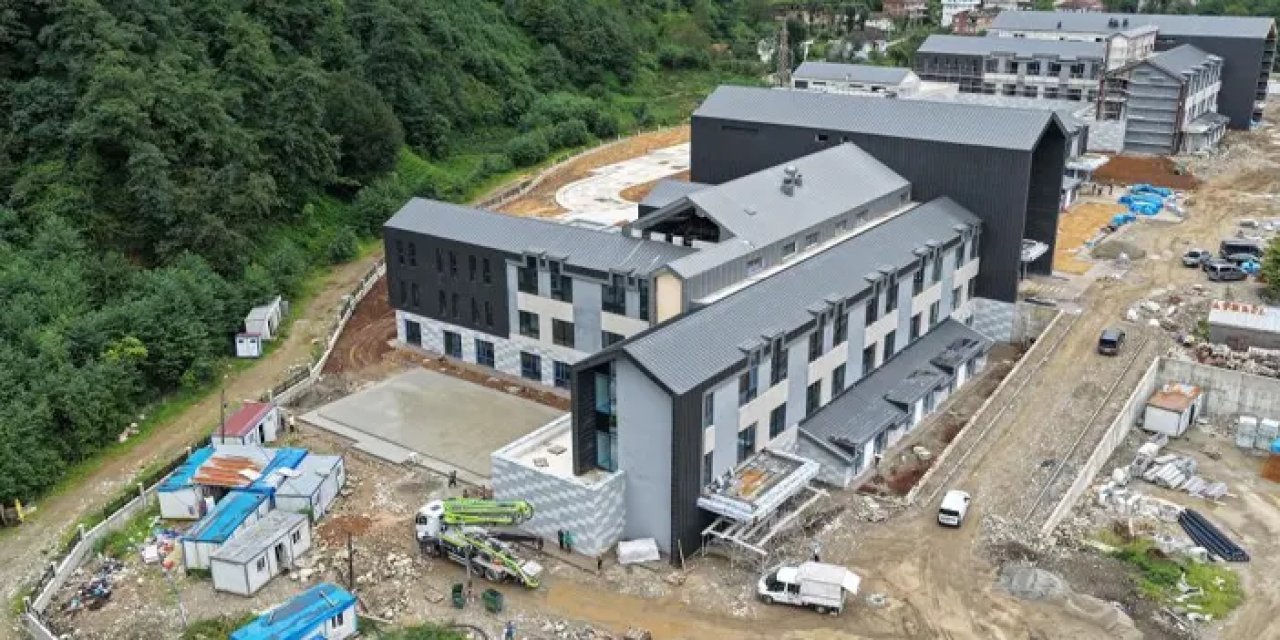 Güneysu Tenzile Erdoğan İlçe Devlet Hastanesi'nde sona doğru