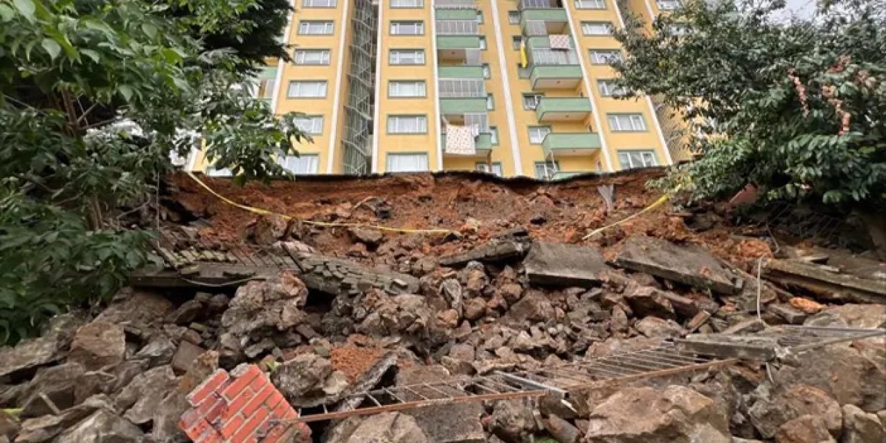 Trabzon'da korku dolu anlar! İstinat duvarı çöktü, site sakinleri panikledi