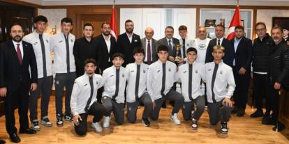 Başkan Genç'ten Trabzon'un gururu olan şampiyonlara tebrik