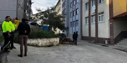 Zonguldak'ta bunalıma girip 5. kattan atladı!