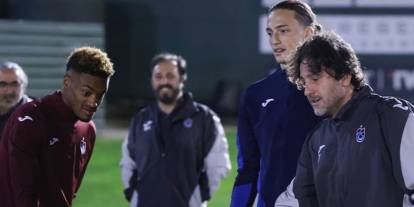 Trabzonspor'da 2 futbolcuya sürpriz doğum günü kutlaması