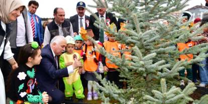 Trabzon'da Milli Ağaçlandırma Günü'nde fidanlar toprakla buluştu