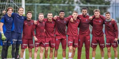 Trabzonsporlu futbolcu genç oyunculara kol kanat gerdi